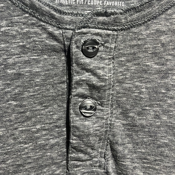 excellent condition american eagle tee shirt - Picture 2 of 6